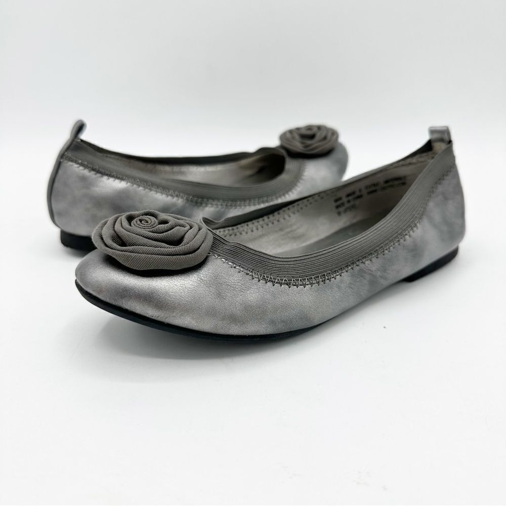 Girls Cynthia Rowley Girls Ballet Flats w/Flower Embellishment Sz 1